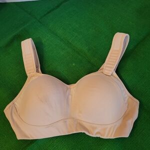 DELIMIRA High Impact Sports Under Wire Bra 34C Padded Adjustable Straps Beige